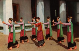 Thailand Fingernail Dance