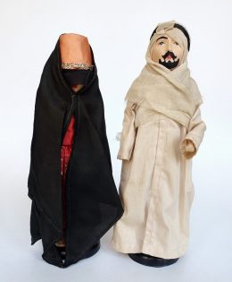 Bahrain National Costume Dolls (01)